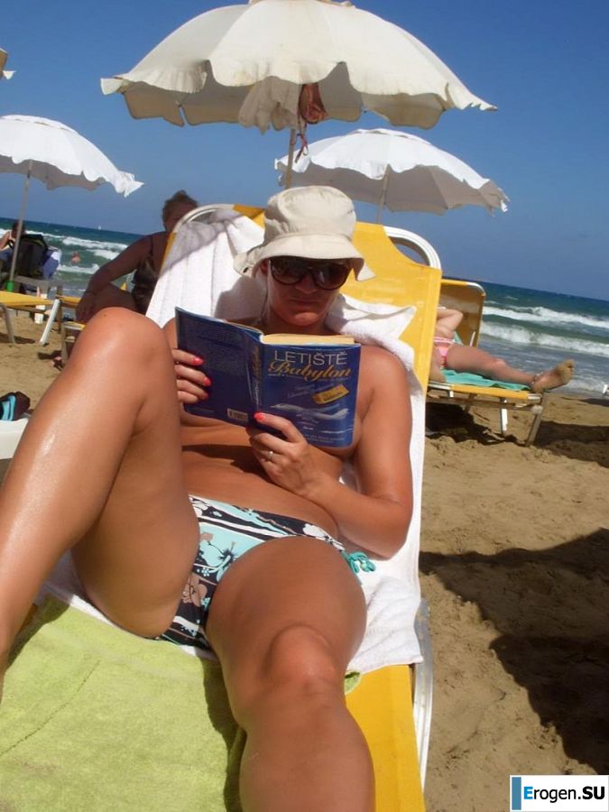 веселье на нудистском пляже. Фото 14