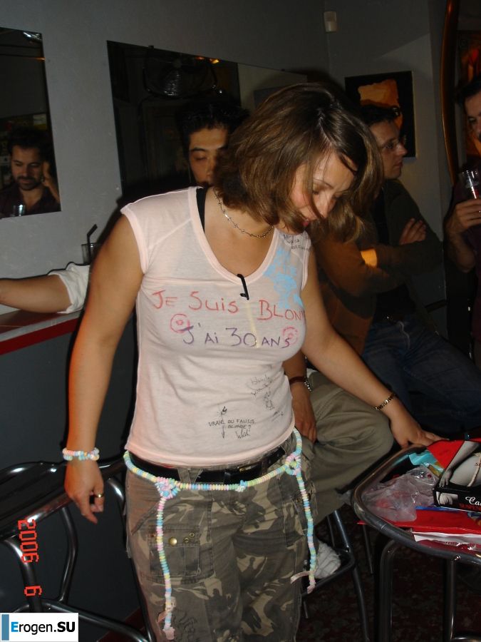 засветила свой третий размер груди. Фото 5