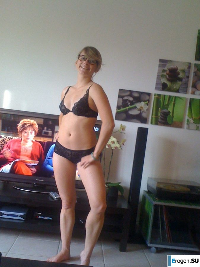 озорная шалунья на пляже. Фото 20