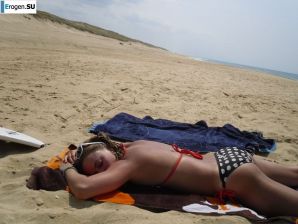 mischievous minx on the beach. Thumb 24