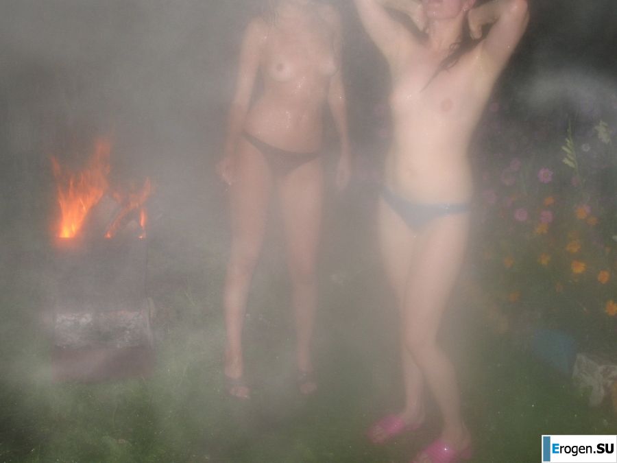 nudists in nature outside the city. Photo 46