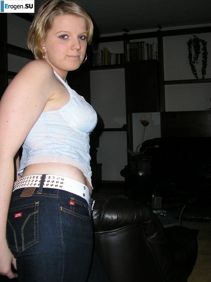 the next self-arrows of an uncut girl. Photo 7