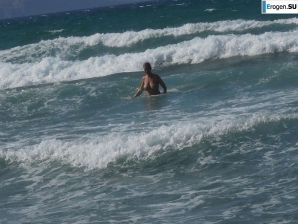 naked pregnant Lucy on the beach with the future father. Thumb 5