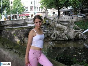 веселая обнаженная блондинка. Часть 2. Эскиз 27