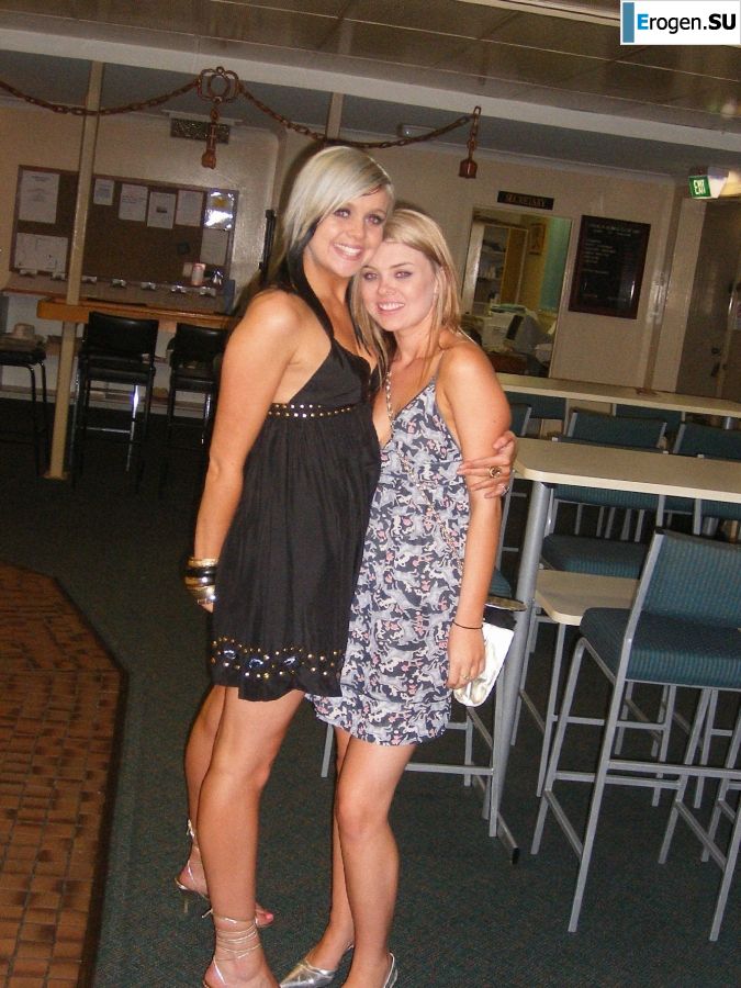 seduces with his innocence. Photo 4