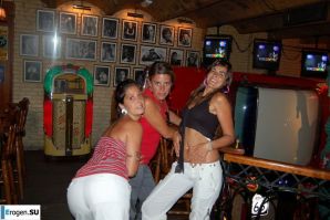 нудистки лезбиянки. Эскиз 15