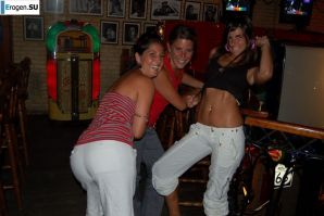 нудистки лезбиянки. Эскиз 40