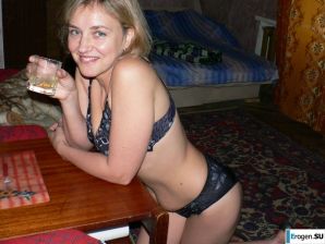 experienced blue-eye and her fuckers. Thumb 47