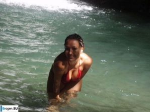 камешки на грудях это всегда соблазнительно. Эскиз 10