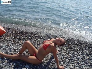 камешки на грудях это всегда соблазнительно. Эскиз 27