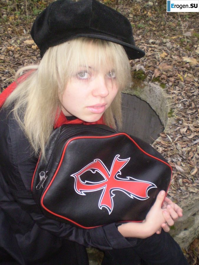 cute naked student gets high. Photo 49