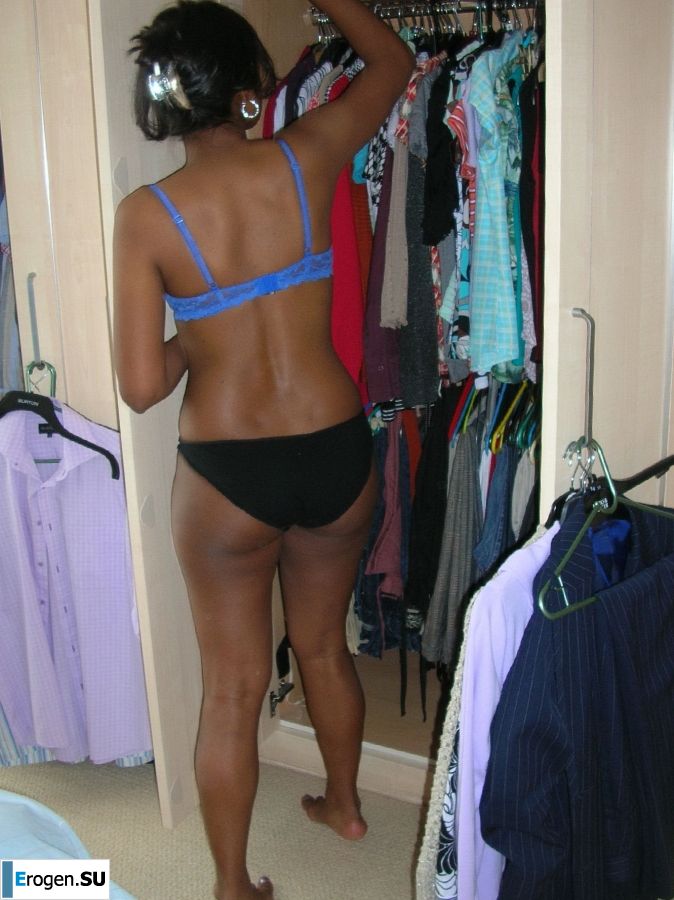 black woman with a perspective on the ass. Photo 3