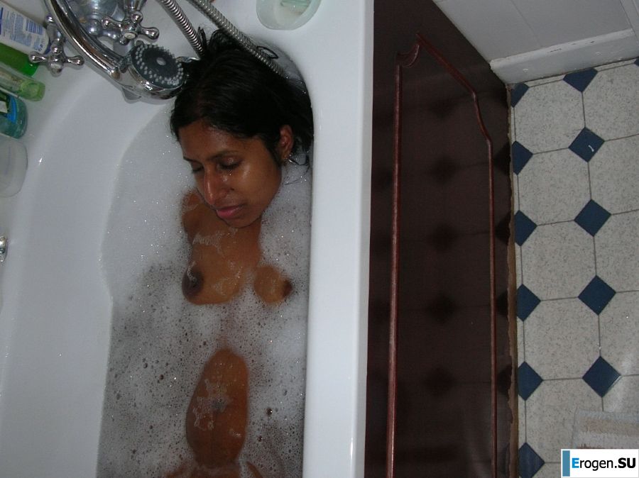 негритянка с ракурсом на жопу. Часть 2. Фото 7