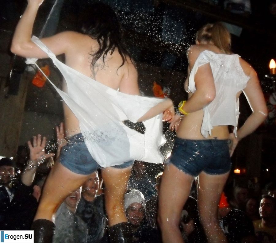 competition of wet t-shirts in a night club. Part 5. Photo 4