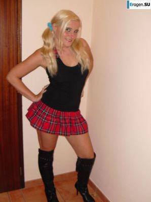 the depraved blonde showed herself outside the city. Thumb 38