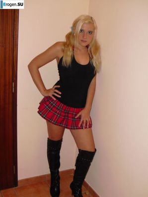 the depraved blonde showed herself outside the city. Thumb 46