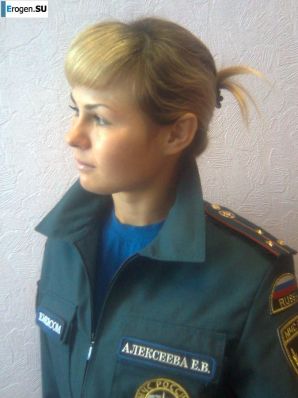 голенькая девушка с фотоаппаратом. Эскиз 29