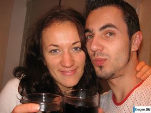 a young couple hanging out without panties. Thumb 16