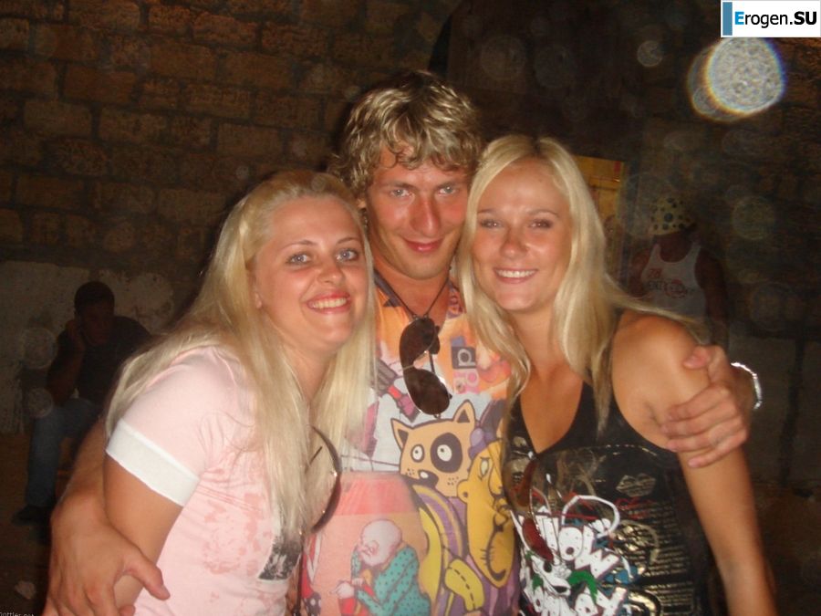 свадьба и медовый месяц блондинистой модели. Фото 34