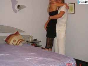 свадьба и медовый месяц блондинистой модели. Эскиз 16