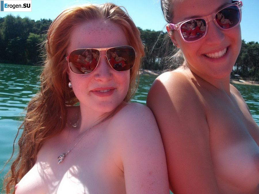 girlfriends and topless outdoor recreation. Photo 18