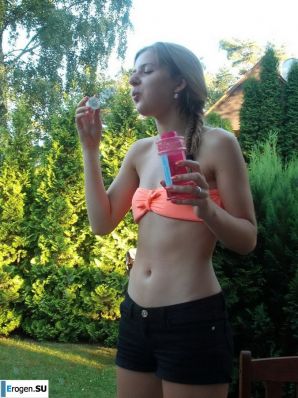 girlfriends and topless outdoor recreation. Thumb 7