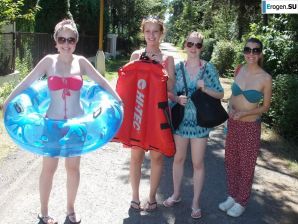 girlfriends and topless outdoor recreation. Thumb 9