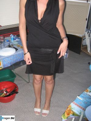 секси бэйба спасателя на пляже. Эскиз 28