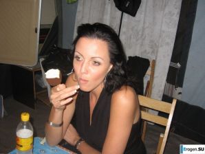 секси бэйба спасателя на пляже. Эскиз 34