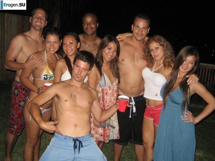 lecherous orgy in a country mansion. Photo 7