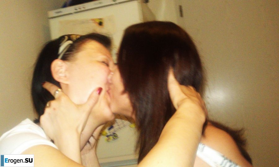 from the phone of a neighbor of a lesbian. Photo 16