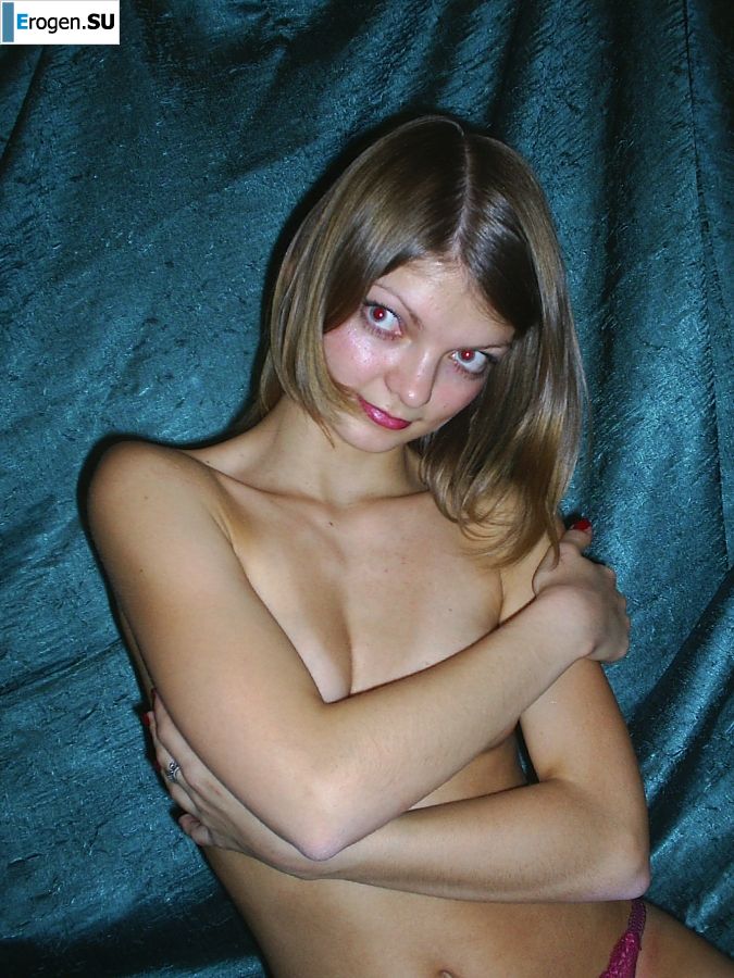 даже у официантки должна быть ню сьемка. Фото 6