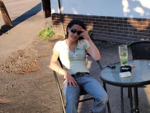 две подружки без лифчиков у реки. Часть 2. Эскиз 43