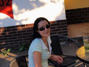 две подружки без лифчиков у реки. Часть 2. Эскиз 44