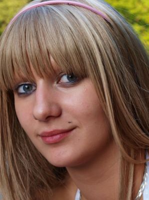 две подружки без лифчиков у реки. Часть 2. Эскиз 8