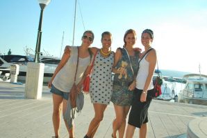 beach nudism and several girlfriends. Thumb 40