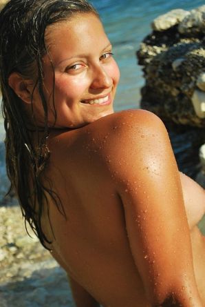 beach nudism and several girlfriends. Part 2. Thumb 20