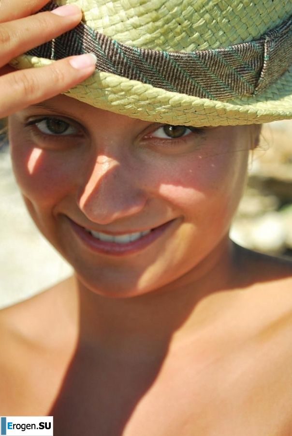 beach nudism and several girlfriends. Part 3. Photo 35