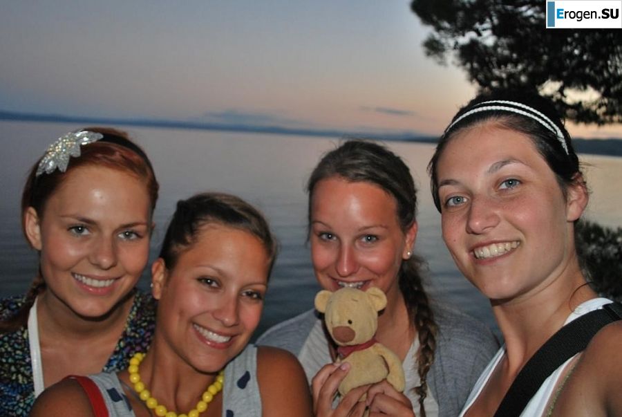 beach nudism and several girlfriends. Part 3. Photo 39