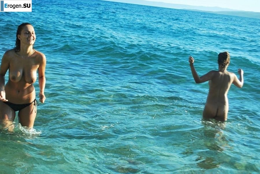 beach nudism and several girlfriends. Part 3. Photo 7