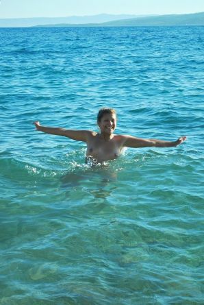 beach nudism and several girlfriends. Part 3. Thumb 12