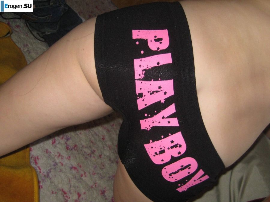 why should she wear clothes if there are freckles. Photo 19