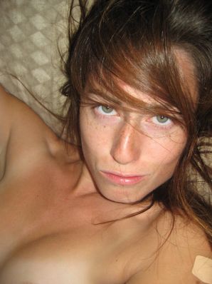 why should she wear clothes if there are freckles. Thumb 12