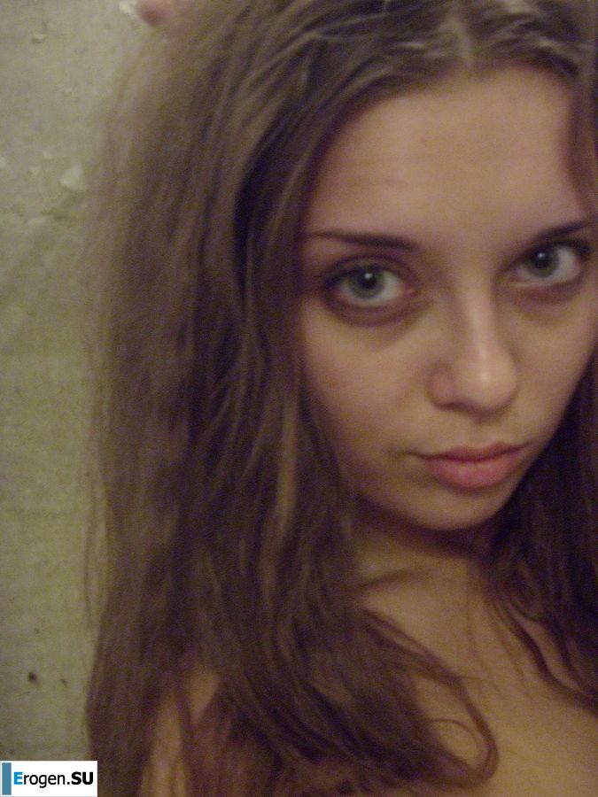 Alina undresses for her subscribers. Photo 22