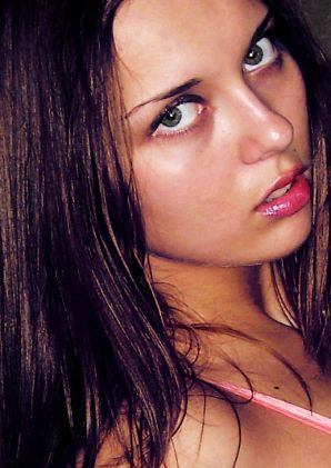 Алина раздевается для своих подписчиков. Эскиз 40