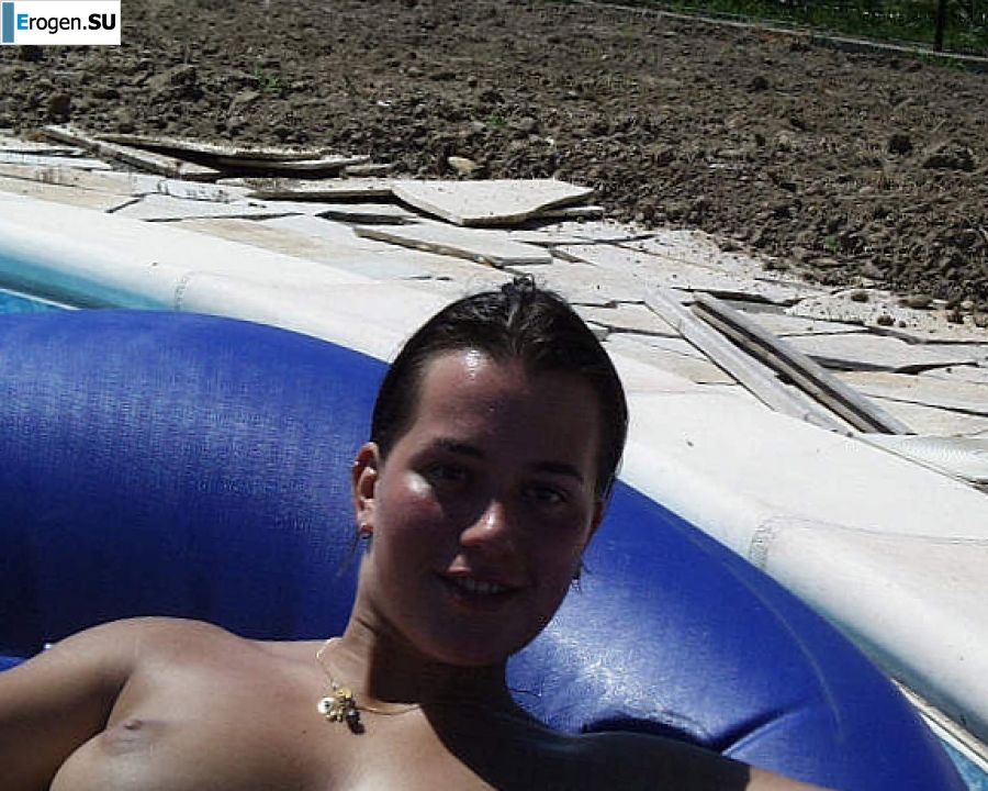 Lesbian on vacation with a friend. Photo 22