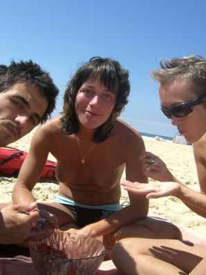 Lesbian on vacation with a friend. Thumb 21