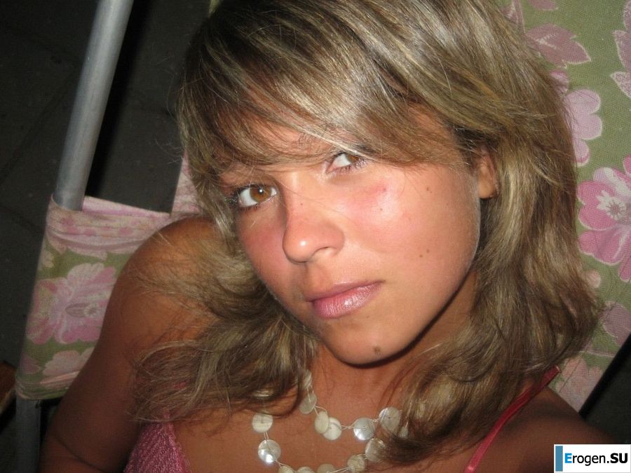 Students and their naked shots. Photo 28