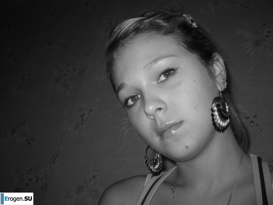 Students and their naked shots. Photo 30