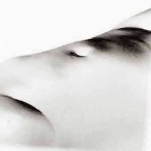 Busty amateur model. Thumb 23